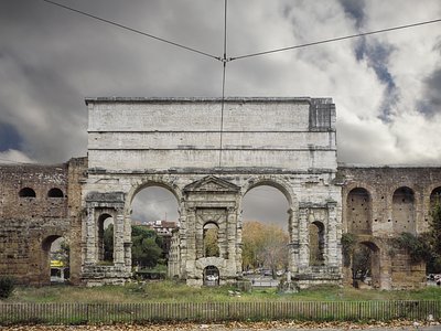 La Porta Maggiore -  | Andrea Jemolo Photographic Archive of Architecture and Art