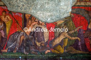 Villa of the Mysteries Hall of the Great Fresco - Dionysus and Ariadne - The initiate reaches a covered object | Andrea Jemolo