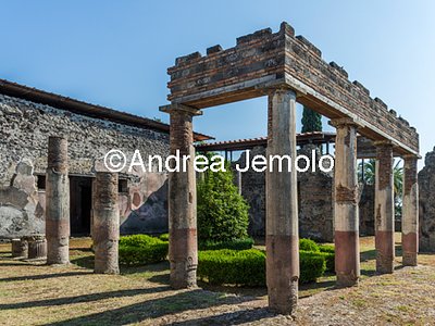 Villa of Diomedes Peristyle | Andrea Jemolo