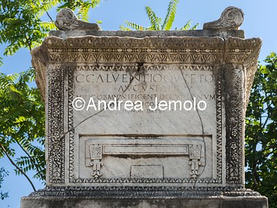 Necropolis of Porta Ercolano Tomb of imperial priest Caius Calventius Quietus | Andrea Jemolo