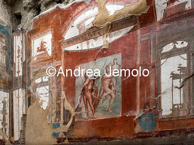 The excavations of Ercolanum Headquarters of the Augustals – West wall with Fought between Heracles / Hercules and the river Achelous | Andrea Jemolo