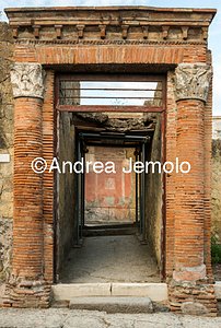 The excavations of Ercolanum House of the Great Portal – Portal | Andrea Jemolo