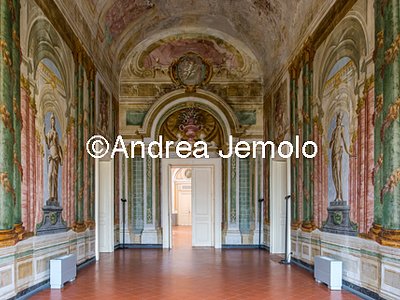 Villa Campolieto Halls decorated with frescoes | Andrea Jemolo