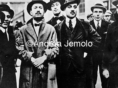 Mussolini among a group of interventionists in Rome in April 1915  | Andrea Jemolo