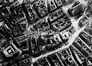 D'Annunzio and the "Flight over Vienna" - Launch of flyers over the city - August 9, 1918  | Andrea Jemolo