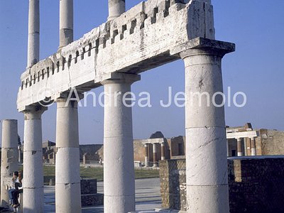 Foro Trabeazione periodo romano | Andrea Jemolo