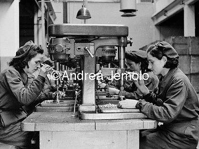 Factory hand grenades - La Spezia  | Andrea Jemolo