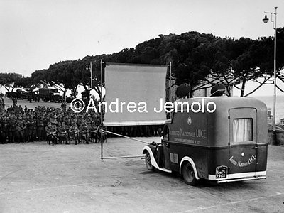 Projection of the documentary Luce for the soldiers - Bardonecchia  | Andrea Jemolo