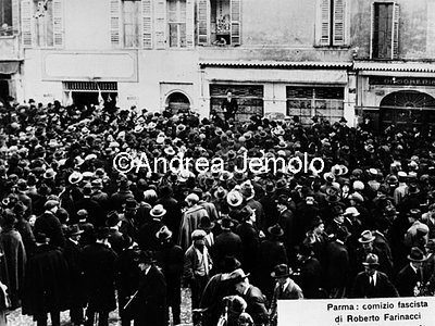 Fascist squads - Farinacci fascist comitium in Parma  | Andrea Jemolo