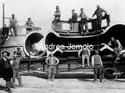 The drainage in Moglia Parmigiana - Carcase of a centrifugal pump - Reggio Emilia  | Andrea Jemolo