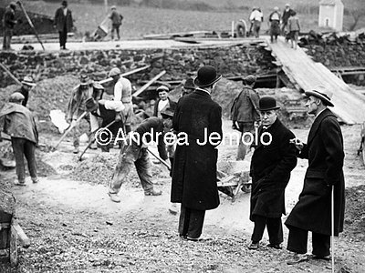 Mussolini's visit to work on the highway of Ostia  | Andrea Jemolo
