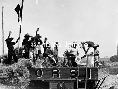 Mussolini threshing the first wheat of Agro Pontino  | Andrea Jemolo