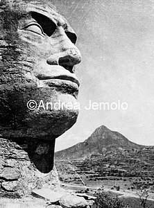 Colossal head of Mussolini  | Andrea Jemolo