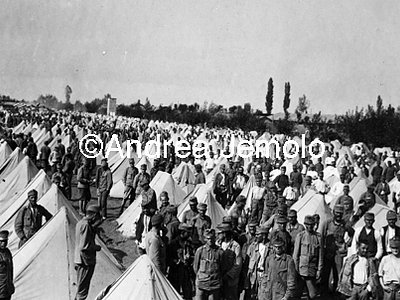 Austrian prisoners in the prison camp of Bagnara Aisa  | Andrea Jemolo