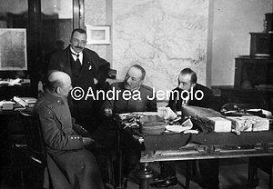 Gabriele D'Annunzio at the Press Office of the Army - Udine  | Andrea Jemolo