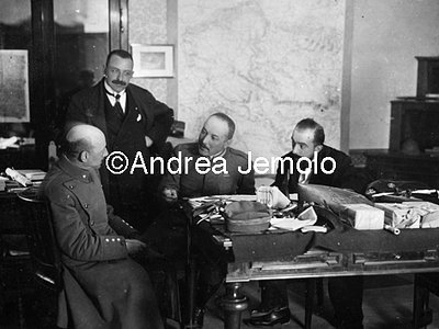 Gabriele D'Annunzio at the Press Office of the Army - Udine  | Andrea Jemolo