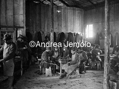 Preparation and cooking of rations of meal - Stazione Carnia  | Andrea Jemolo