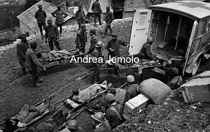 Transport of wounded soldiers  | Andrea Jemolo