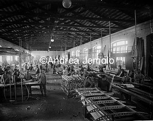 Fratelli A & C Gaggia - Industrie Aviatorie meridionali - Napoli Costruzione di ali e timoni di aereoplani - Industria bellica | Andrea Jemolo