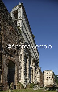 Porta Maggiore Pipelines for the passage of the Aqua Claudia and Anio Novus | Andrea Jemolo