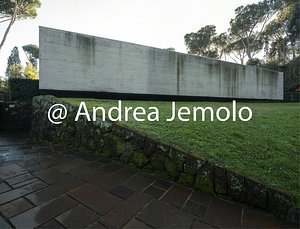The monument to the Fosse Ardeatine’s martyrs The burial monolith | Andrea Jemolo