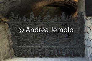 The monument to the Fosse Ardeatine’s martyrs Protection gate ofthe massacre site | Andrea Jemolo