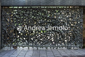 The monument to the Fosse Ardeatine’s martyrs The gate by Mirko Basaldella | Andrea Jemolo