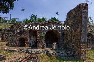 Villa of the Mosaic Columns Courtyard with the shrine of Hercules | Andrea Jemolo