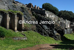City walls Section between the Baths of Sarno and Porta Stabia | Andrea Jemolo
