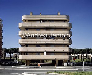 Case Caltagirone in the district Ponte di Nona  | Andrea Jemolo