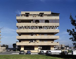 Case Caltagirone in the district Ponte di Nona  | Andrea Jemolo