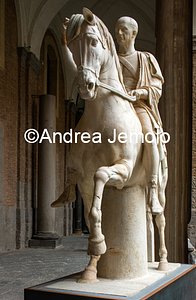 Archaeological National museum Equestrian statue of Marcus Nonius Balbus, marble; from Herculaneum | Andrea Jemolo