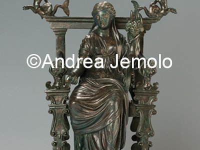Museo Archeologico Nazionale Fortuna seduta in trono bronzo, Pompei | Andrea Jemolo
