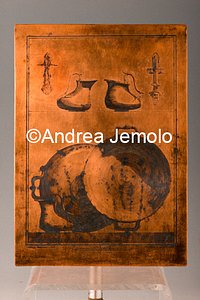Archaeological National museum Matrix with three bronze askòi and a bronze cup - copper - "Antichità di Ercolano.Rami inediti" | Andrea Jemolo