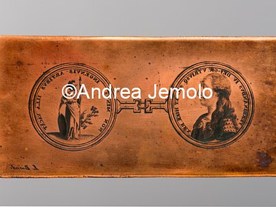 Museo Archeologico Nazionale Matrice con medaglia commemorativa di Ferdinando IV, (recto), con figura di Minerva (verso), rame - "ANTICHITÀ DI ERCOLANO. RAMI INEDITI" | Andrea Jemolo