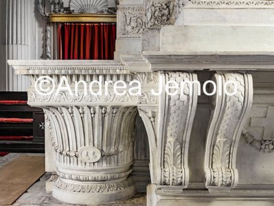 Chiesa di Santa Maria del Priorato Altare maggiore con statua di San Basilio - Particolare | Andrea Jemolo