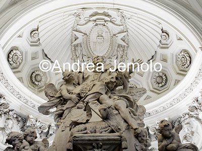 Chiesa di Santa Maria del Priorato Altare maggiore con statua di San Basilio | Andrea Jemolo