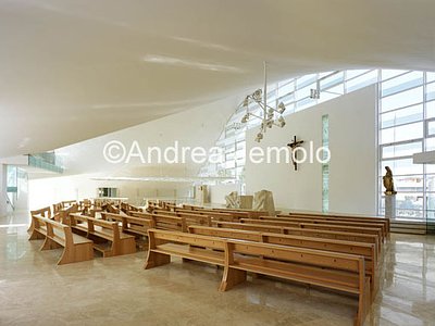 San Pio da Pietrelcina Interno | Andrea Jemolo