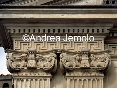 Chiesa di Santa Maria del Priorato Facciata - Capitelli | Andrea Jemolo