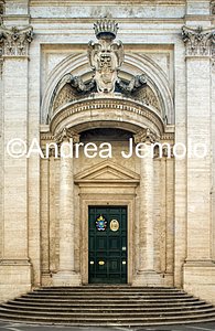 Chiesa di Sant'Andrea al Quirinale Entrata | Andrea Jemolo