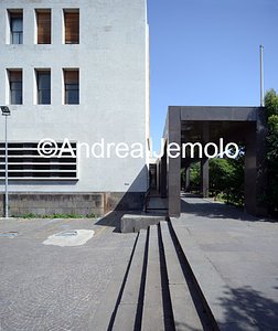 Ufficio Postale via Marmorata Lato ovest | Andrea Jemolo