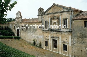 Certosa di San Lorenzo Muro di cinta e chiesa delle donne | Andrea Jemolo