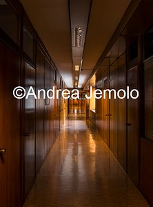 EUR Palace of Confindustria Corridor with offices | Andrea Jemolo