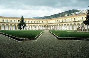 Certosa di San Lorenzo Chiostro grande | Andrea Jemolo