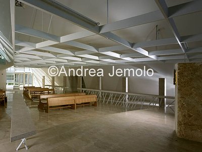 San Pio da Pietrelcina Interno - Capella feriale | Andrea Jemolo