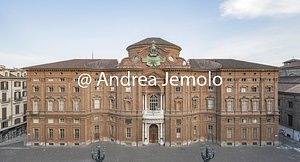 Palazzo Carignano Facciata curvilinea in cotto su piazza Carignano dall'alto | Andrea Jemolo