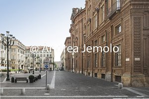 Palazzo Carignano Piazza Carignano e la facciata del Palazzo da sud | Andrea Jemolo