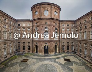 Palazzo Carignano Cortile | Andrea Jemolo