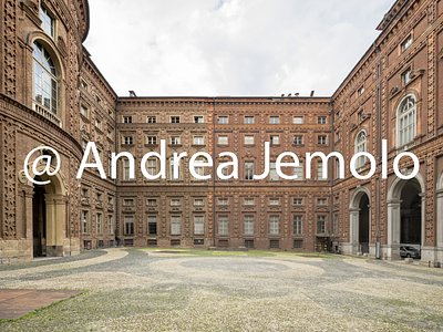 Palazzo Carignano View of the courtyard from the south | Andrea Jemolo