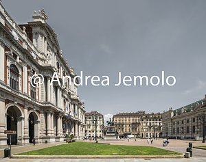 Palazzo Carignano Facciata ottocentesca su piazza Carlo Alberto | Andrea Jemolo